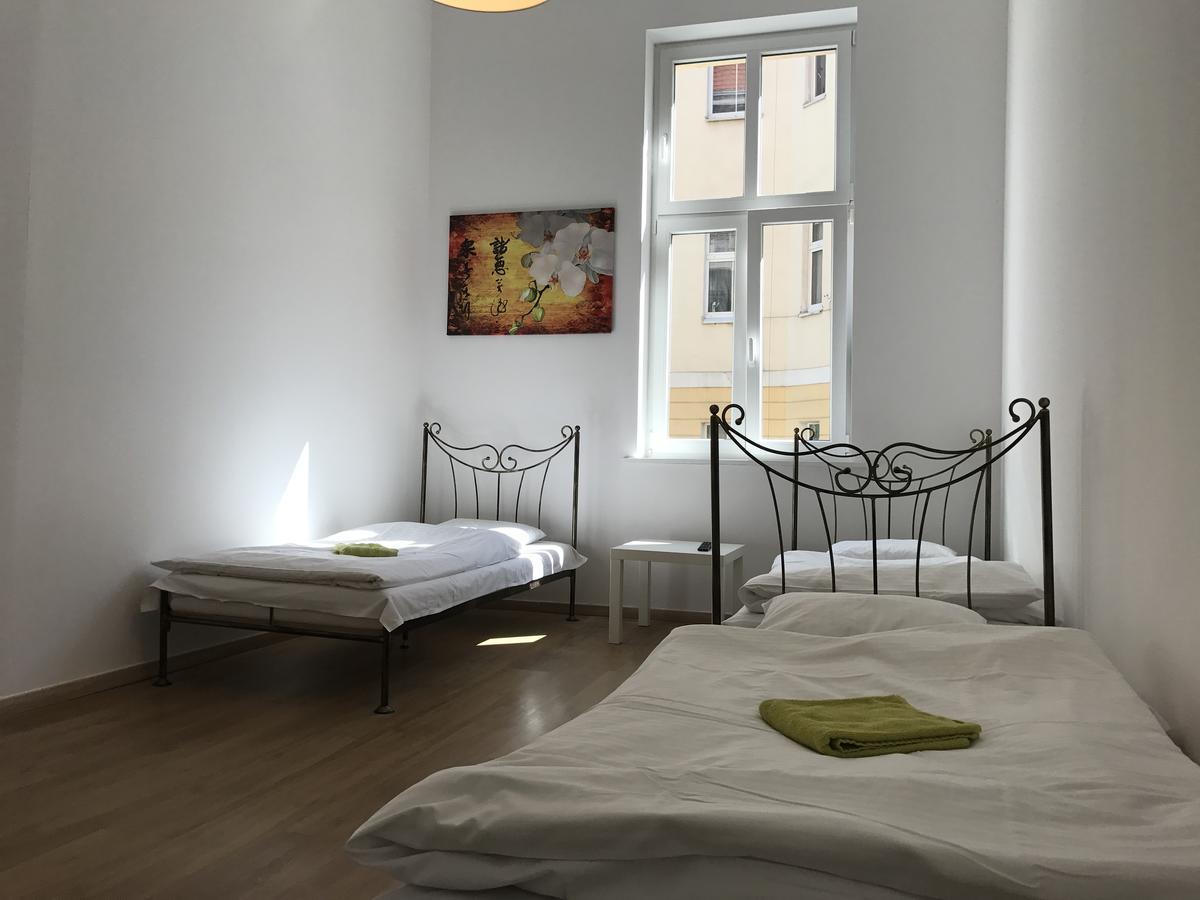 Green Hostel Познань Екстер'єр фото